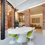 Le Marais Luxury & Trendy