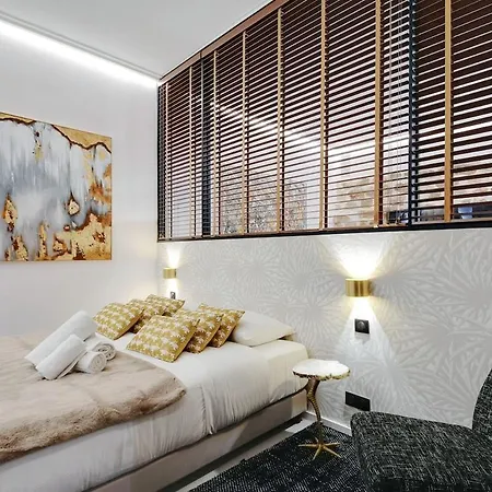 Le Marais Luxury & Trendy