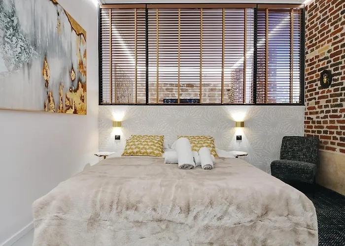 Le Marais Luxury & Trendy